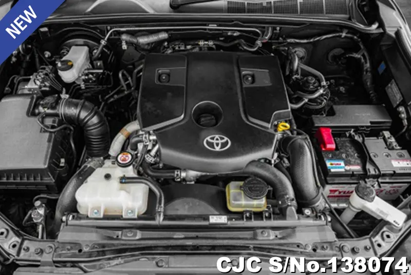 Toyota Fortuner in Black for Sale Image 11