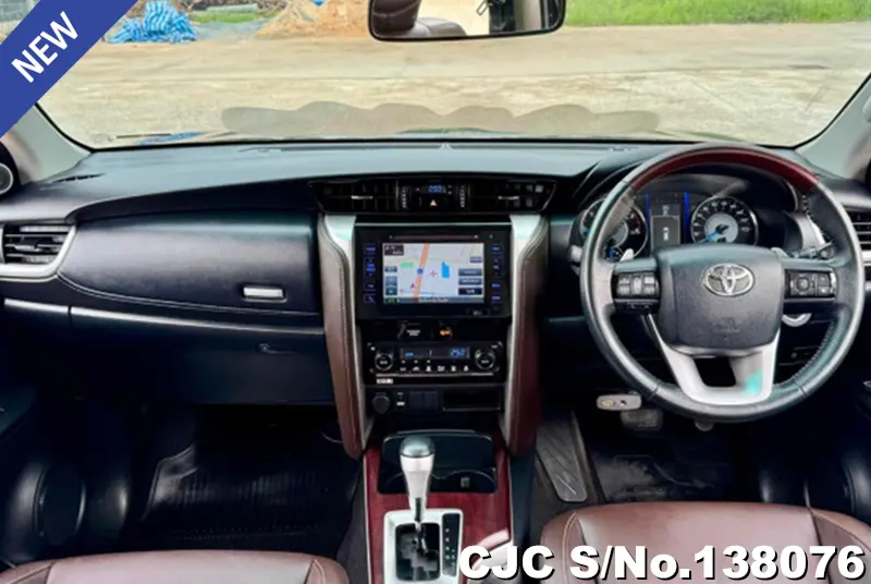 Toyota Fortuner in Black for Sale Image 5