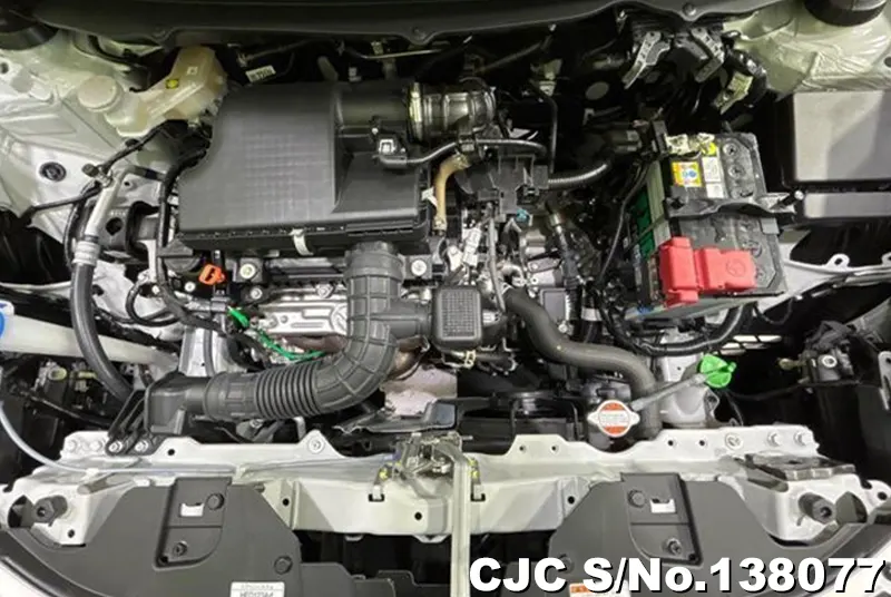 Suzuki Fronx in Pearl for Sale Image 13