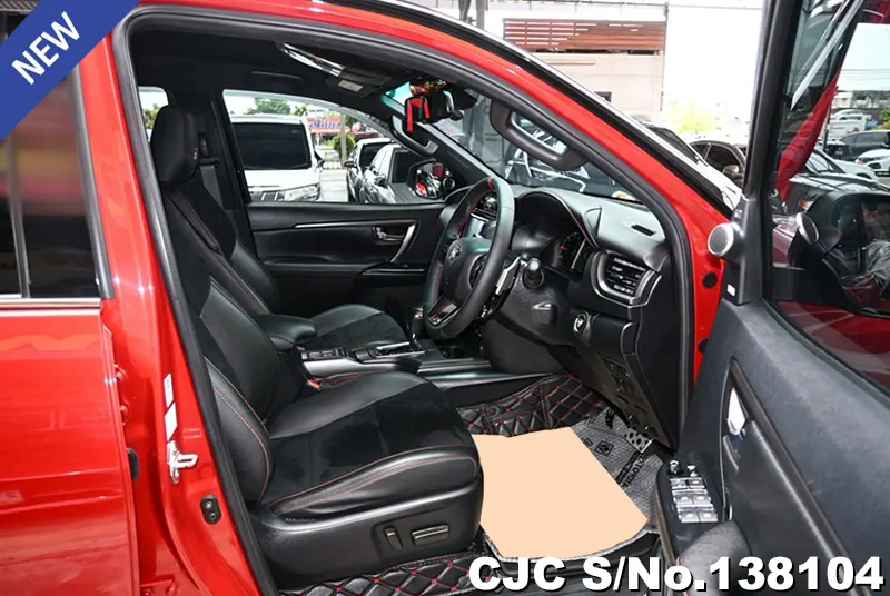 Toyota Fortuner in Red for Sale Image 7