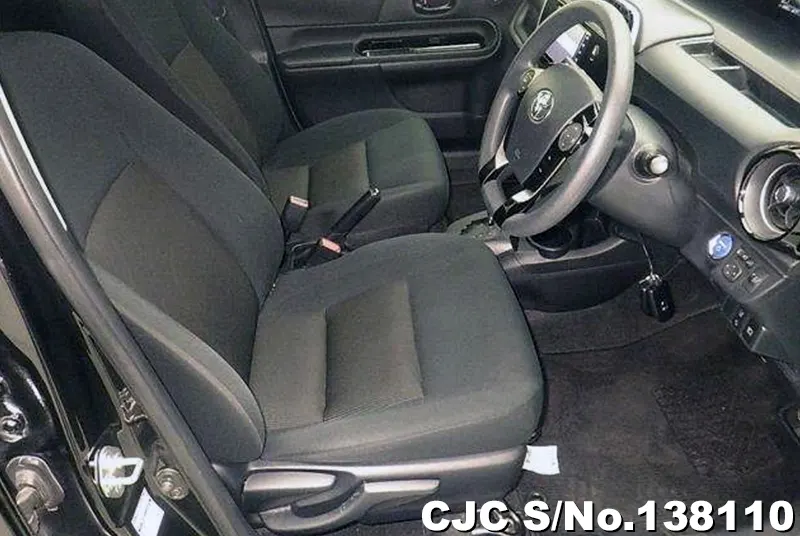 Toyota Aqua in Black for Sale Image 4