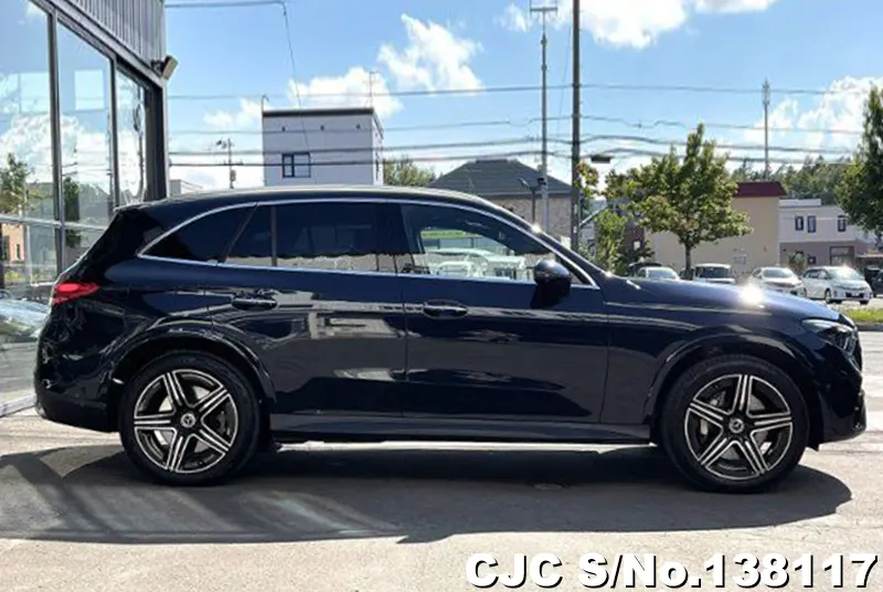 Mercedes Benz GLC Class in Blue for Sale Image 3