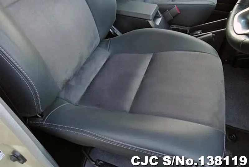Toyota Land Cruiser in Brown for Sale Image 3