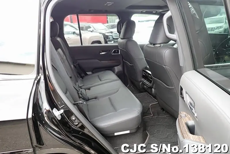 Toyota Land Cruiser in Black for Sale Image 15