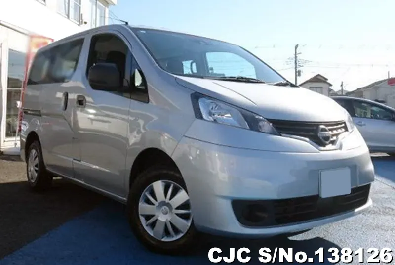 Nissan / NV200 2022