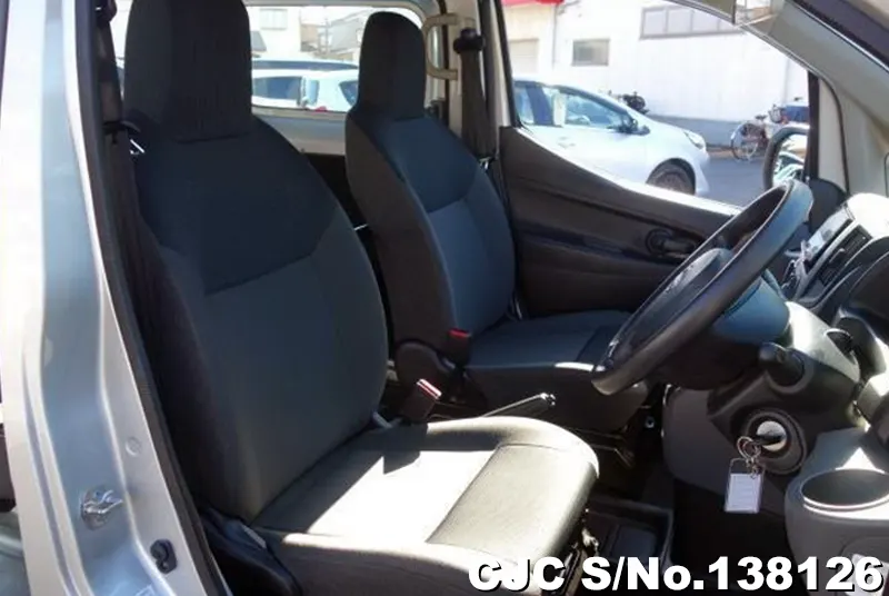 Nissan NV200 in Silver for Sale Image 14