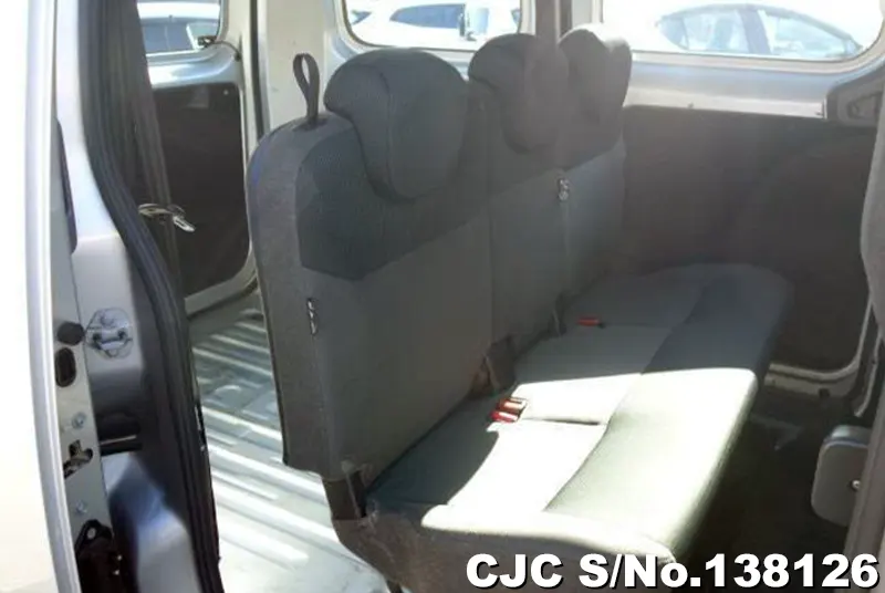 Nissan NV200 in Silver for Sale Image 16