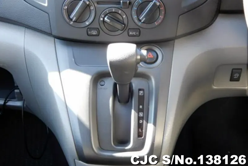 Nissan NV200 in Silver for Sale Image 20