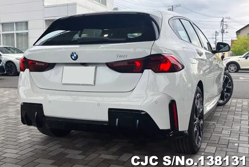 BMW 1 Series in White for Sale Image 2