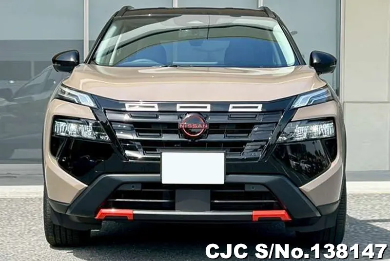 Nissan X-Trail in Beige for Sale Image 3