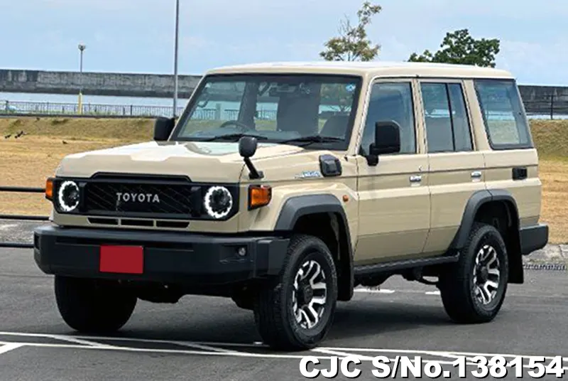 Toyota Land Cruiser in Brown for Sale Image 3