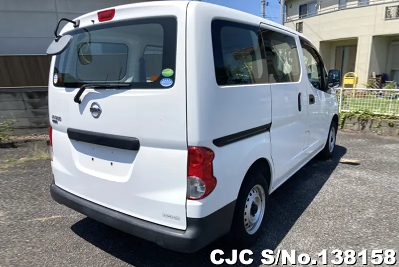 Nissan NV200 in White for Sale Image 2