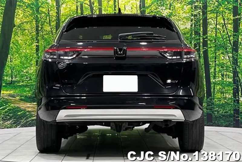 Honda Vezel in White for Sale Image 5