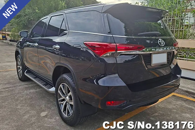 Toyota Fortuner in Black for Sale Image 1