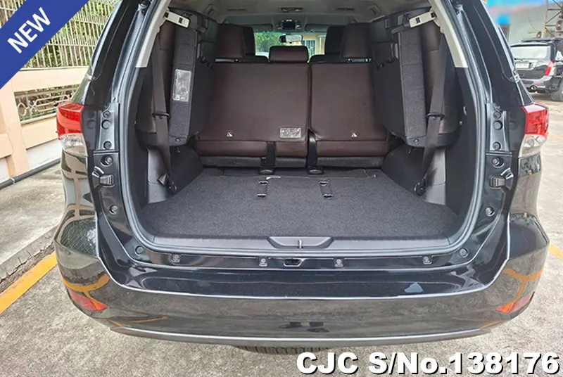 Toyota Fortuner in Black for Sale Image 10