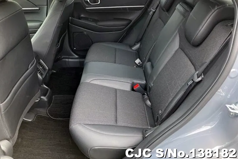 Honda Vezel in Gray for Sale Image 6