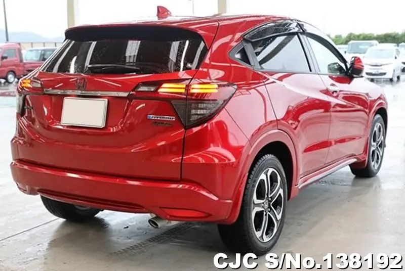 Honda Vezel in Red for Sale Image 2