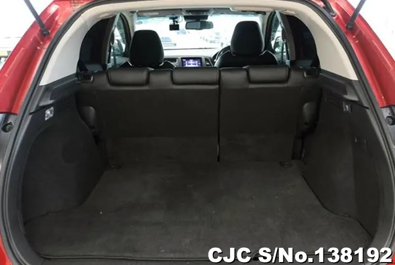 Honda Vezel in Red for Sale Image 6