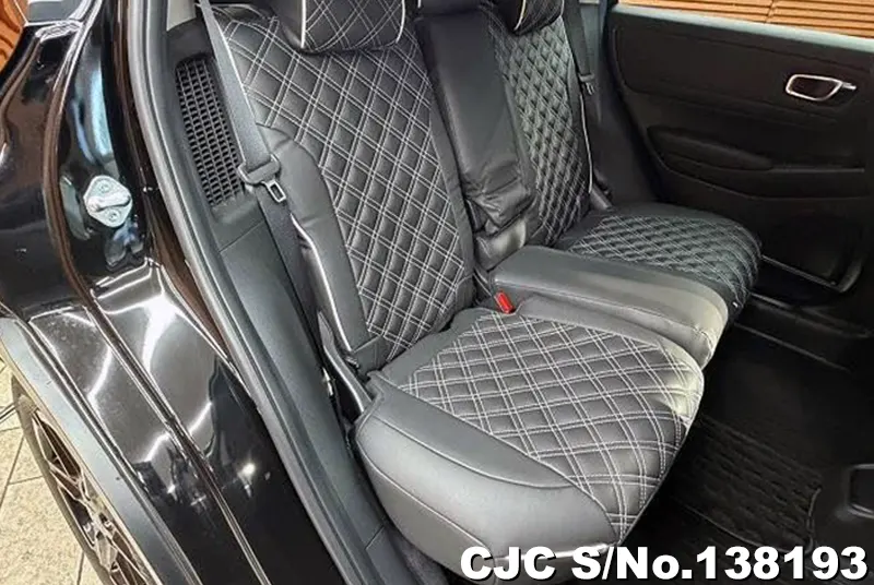 Honda Vezel in Black for Sale Image 6