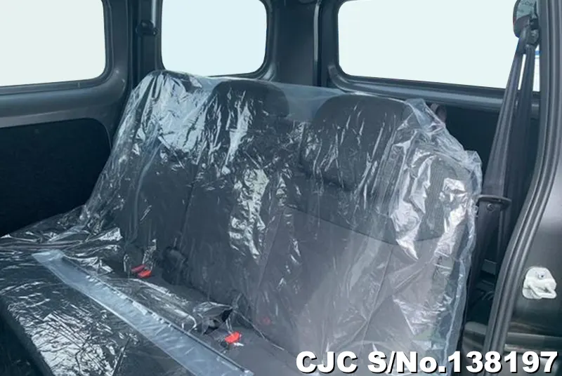 Nissan NV200 in Gray for Sale Image 18