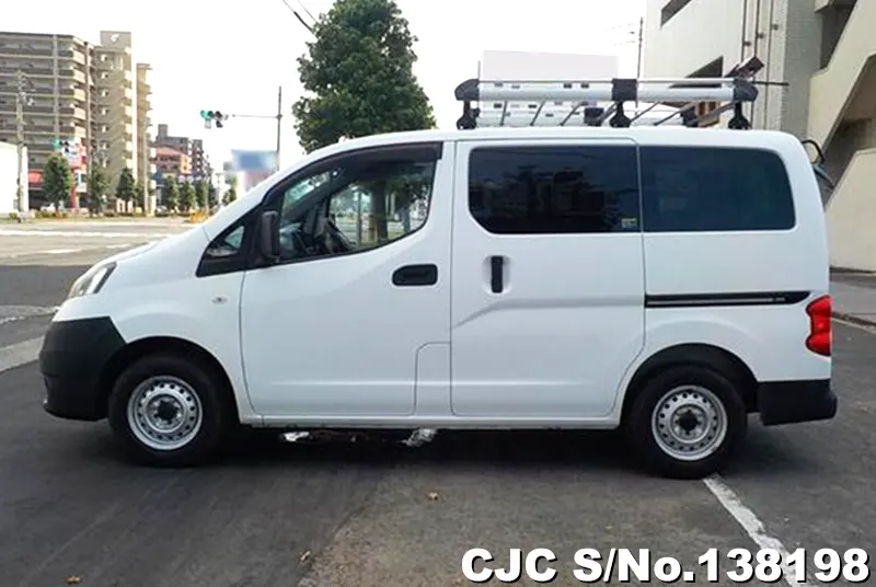 Nissan NV200 in White for Sale Image 7