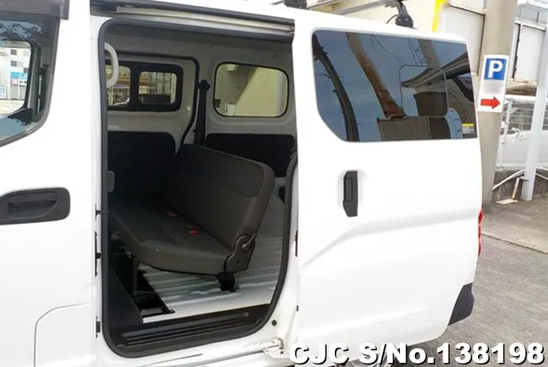 Nissan NV200 in White for Sale Image 8