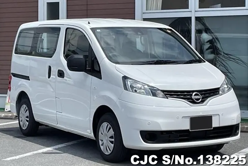 Nissan / NV200 2026