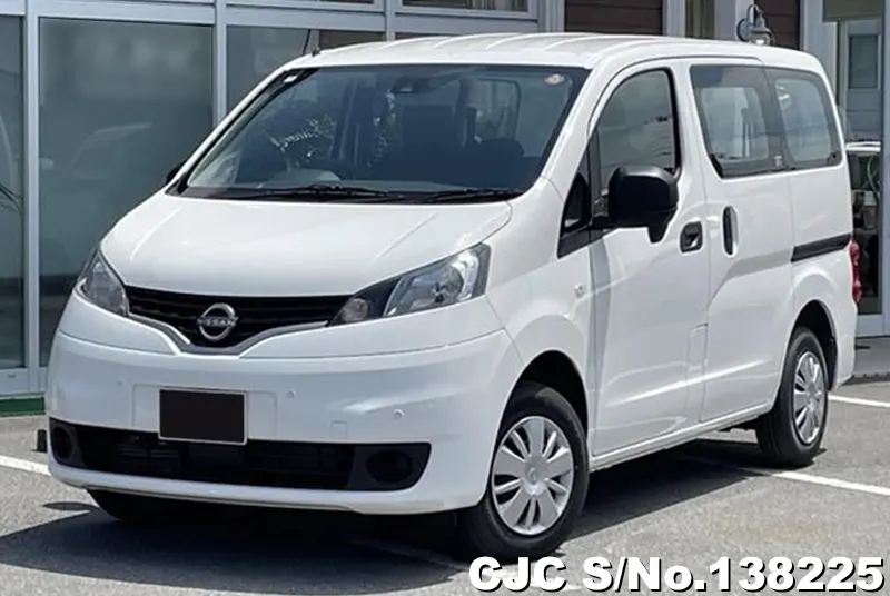 Nissan NV200 in White for Sale Image 3