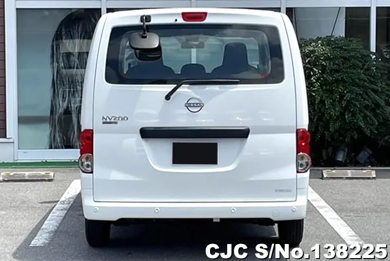 Nissan NV200 in White for Sale Image 5
