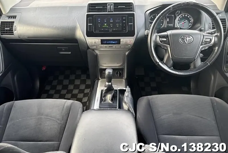 Toyota Land Cruiser Prado in Black for Sale Image 6