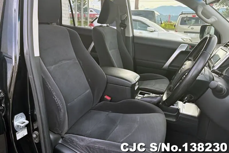 Toyota Land Cruiser Prado in Black for Sale Image 7