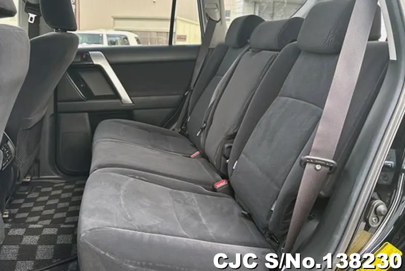 Toyota Land Cruiser Prado in Black for Sale Image 10