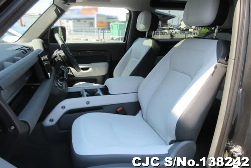 Land Rover Defender in Gray for Sale Image 6