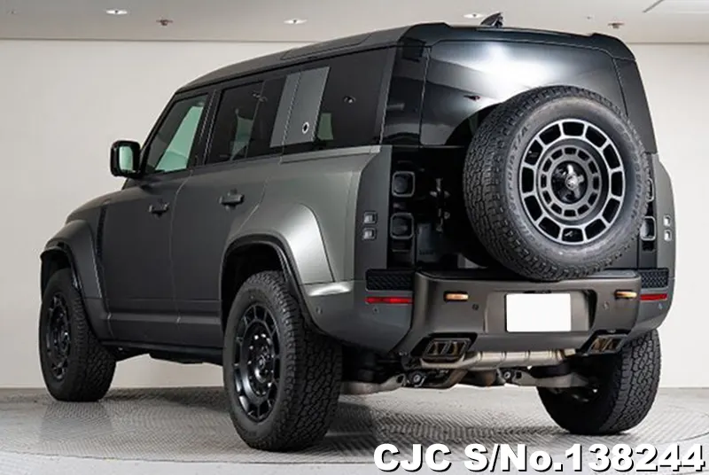 Land Rover Defender in Gray for Sale Image 1