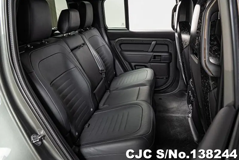 Land Rover Defender in Gray for Sale Image 9