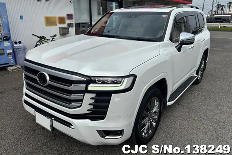 Toyota Land Cruiser in Pearl for Sale Image 3