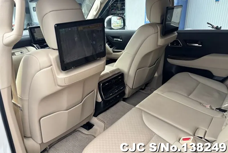 Toyota Land Cruiser in Pearl for Sale Image 9
