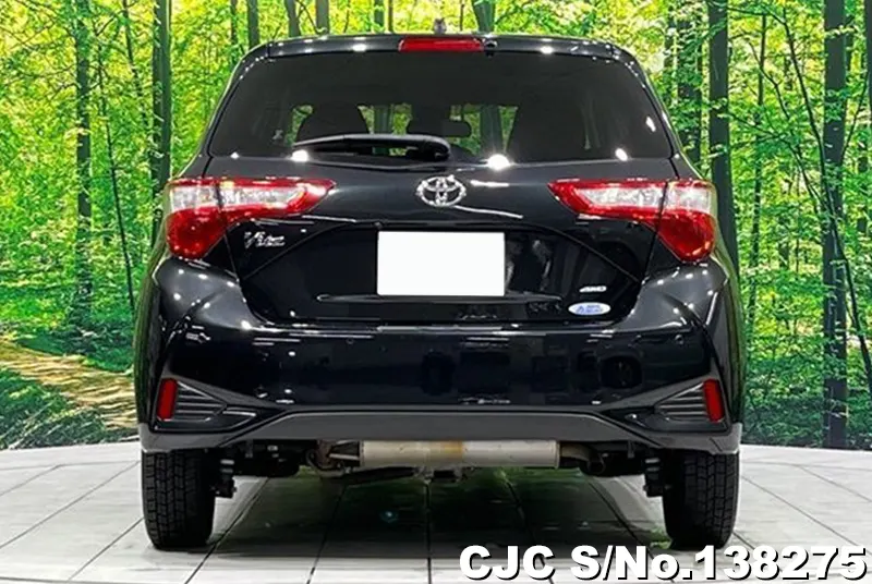 Toyota Vitz in Black for Sale Image 5