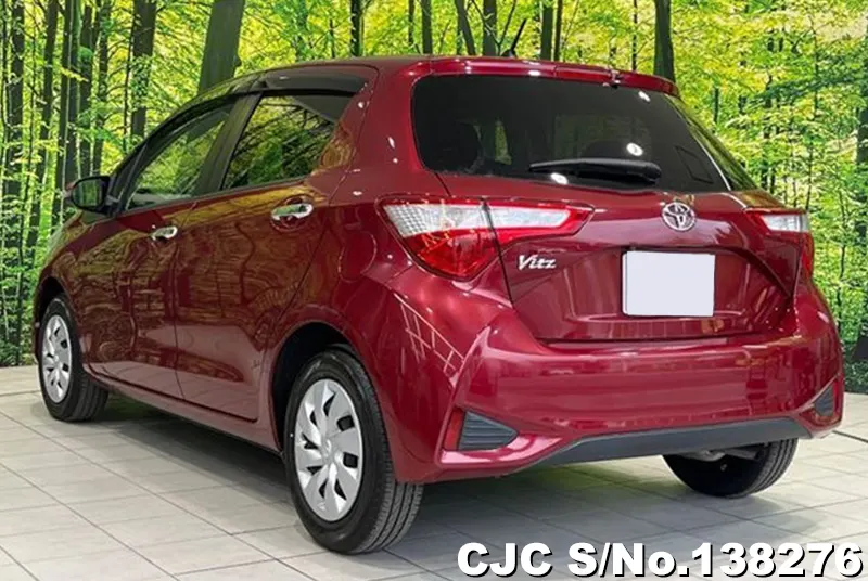 Toyota Vitz in Red for Sale Image 1