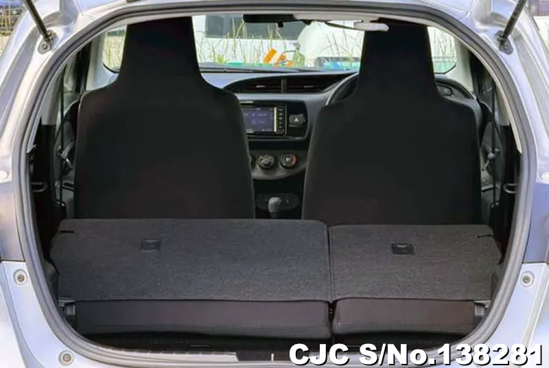 Toyota Vitz in Silver for Sale Image 11
