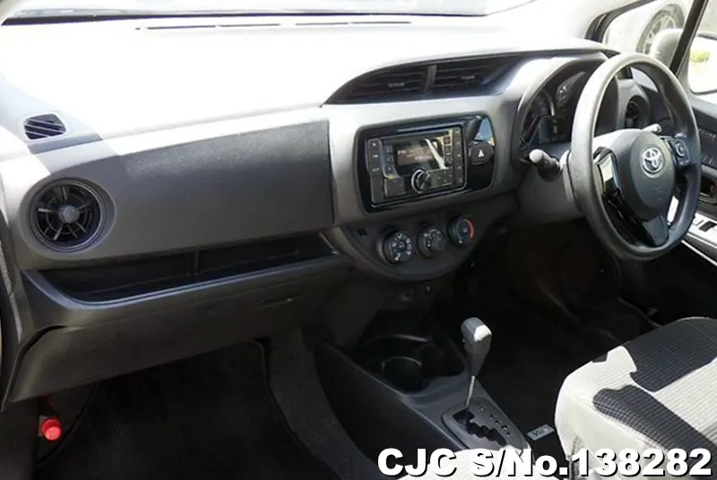 Toyota Vitz in White for Sale Image 7