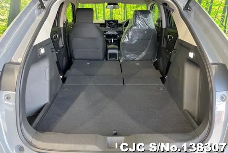 Honda Vezel in Gray for Sale Image 5