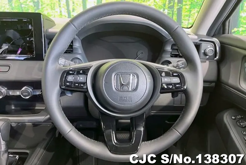 Honda Vezel in Gray for Sale Image 9