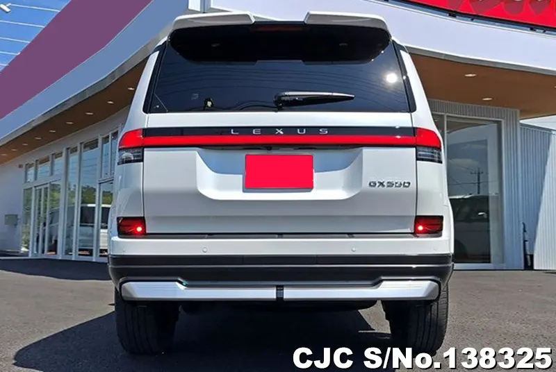 Lexus GX 550 in Pearl for Sale Image 5