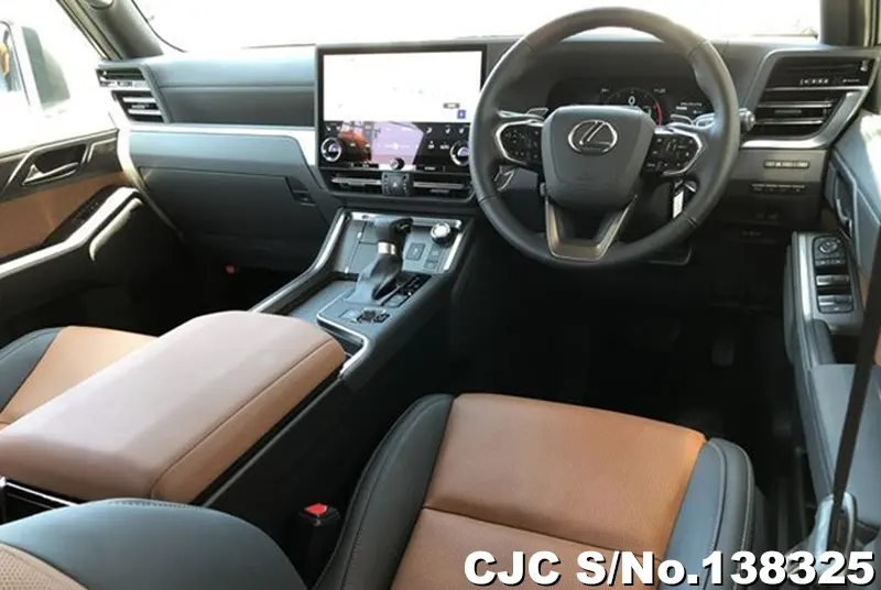 Lexus GX 550 in Pearl for Sale Image 10