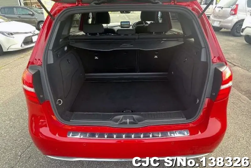 Mercedes Benz B Class in Red for Sale Image 8