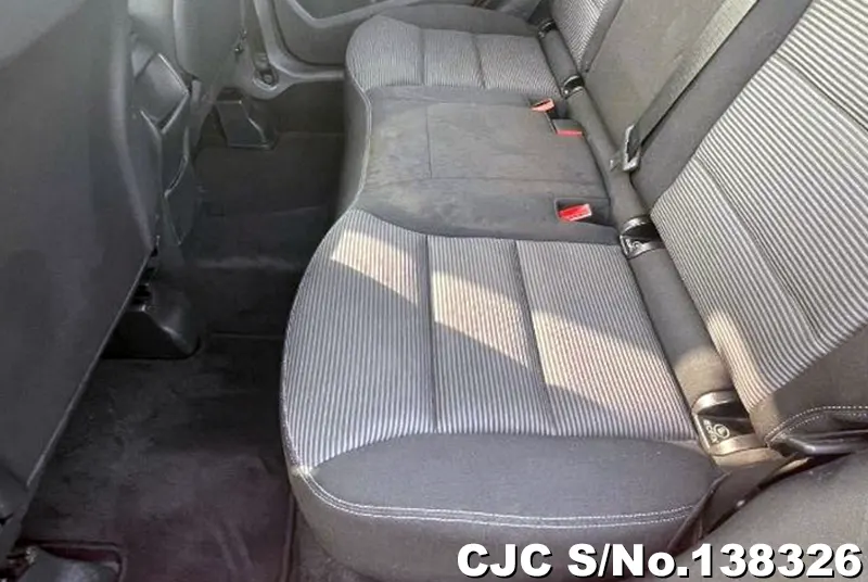 Mercedes Benz B Class in Red for Sale Image 17