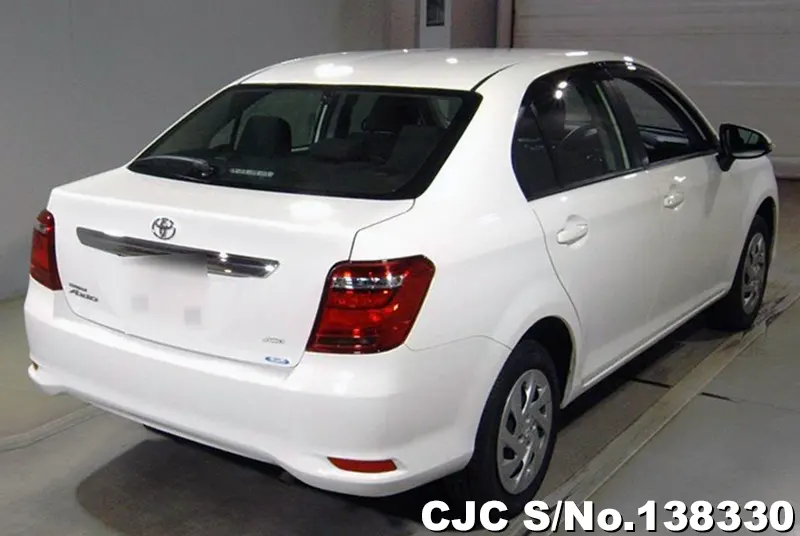 Toyota Corolla Axio in white for Sale Image 2