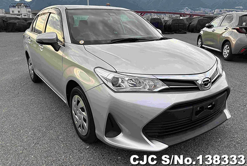 Toyota / Corolla Axio 2021