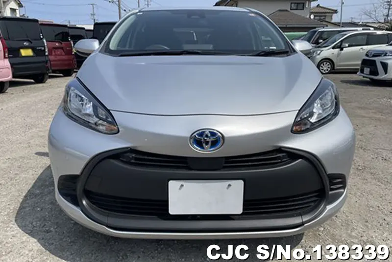 Toyota Aqua in Silver for Sale Image 3